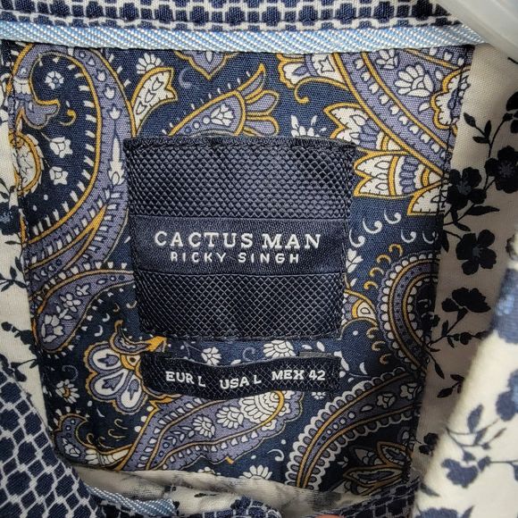 Cactus Man Ricky Singh SS Full Button White w/ Blue Flowers - Size Large - Picture 4 of 4